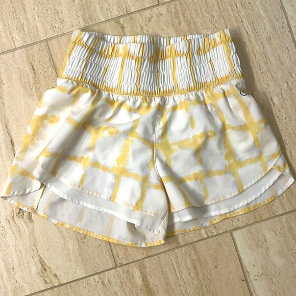 Calia shorts - Picture 1 of 3